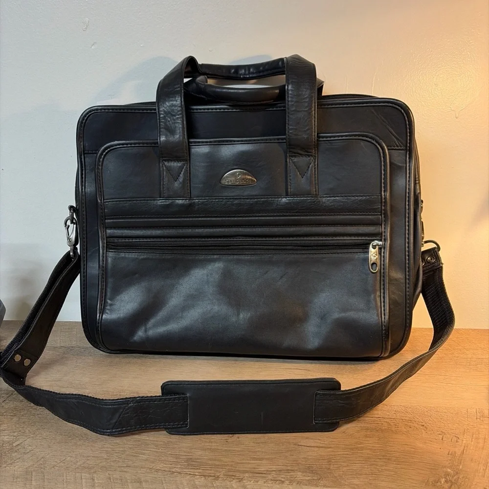 Samsonite Black Leather Expandable Briefcase Laptop 17 inch Business Travel